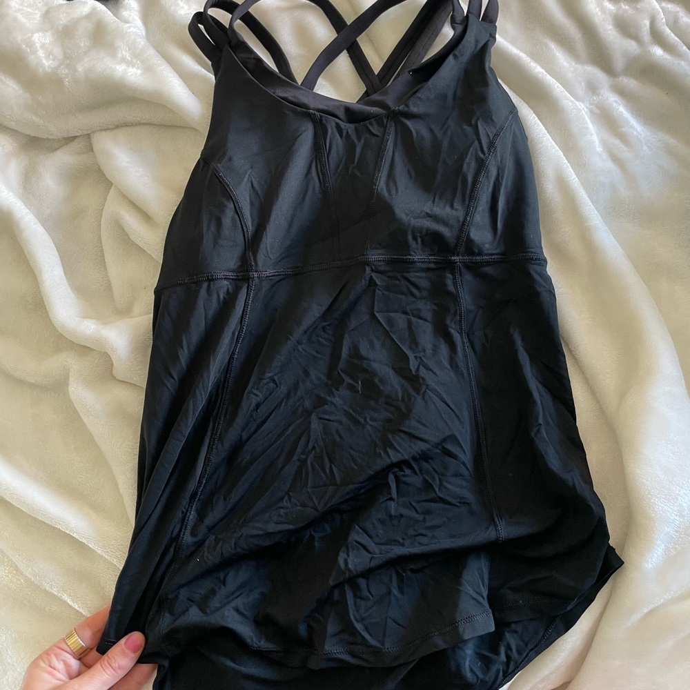 Lululemon top